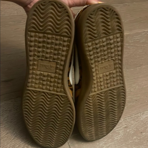 Leopard Print Sneakers with White Details and stitch detail, rubber sole - Picture 8 of 9